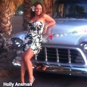Meet your Posher, Holly